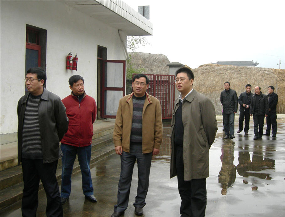 國(guó)家環(huán)保總局領(lǐng)導(dǎo)來(lái)我公司調(diào)研指導(dǎo)